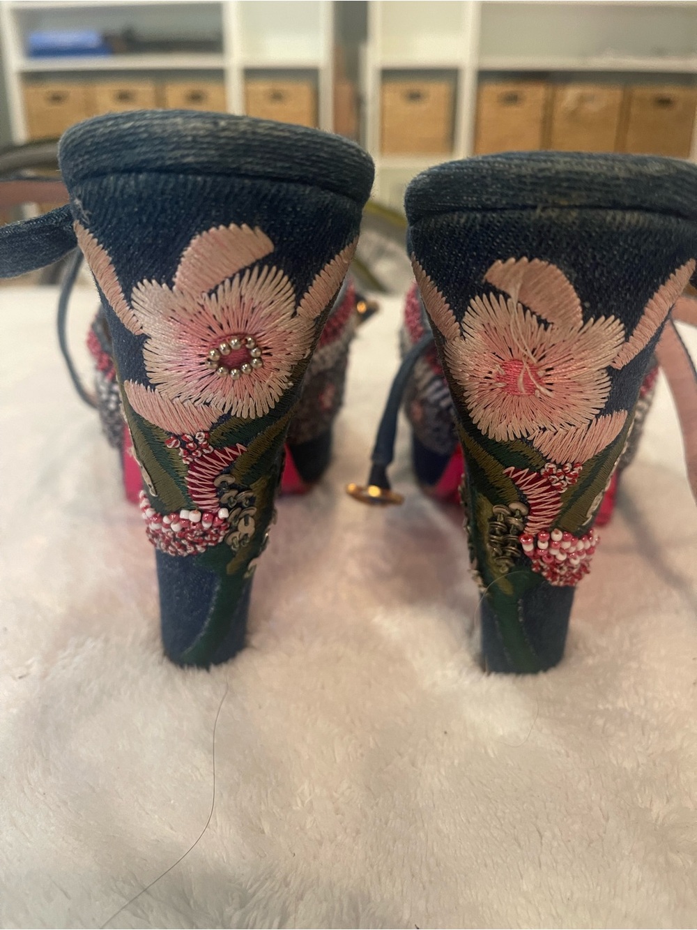 Vintage Betsey Johnson. Denim and beaded peep-toe platform. - Picture 4 of 9